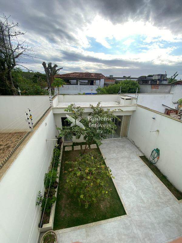 Casa à venda no Parque Jacaraípe: 