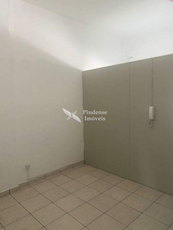Comercial para aluguel no Jardim Atlântico: 