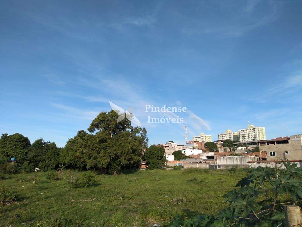 Terreno à venda no Jardim Atlântico: 