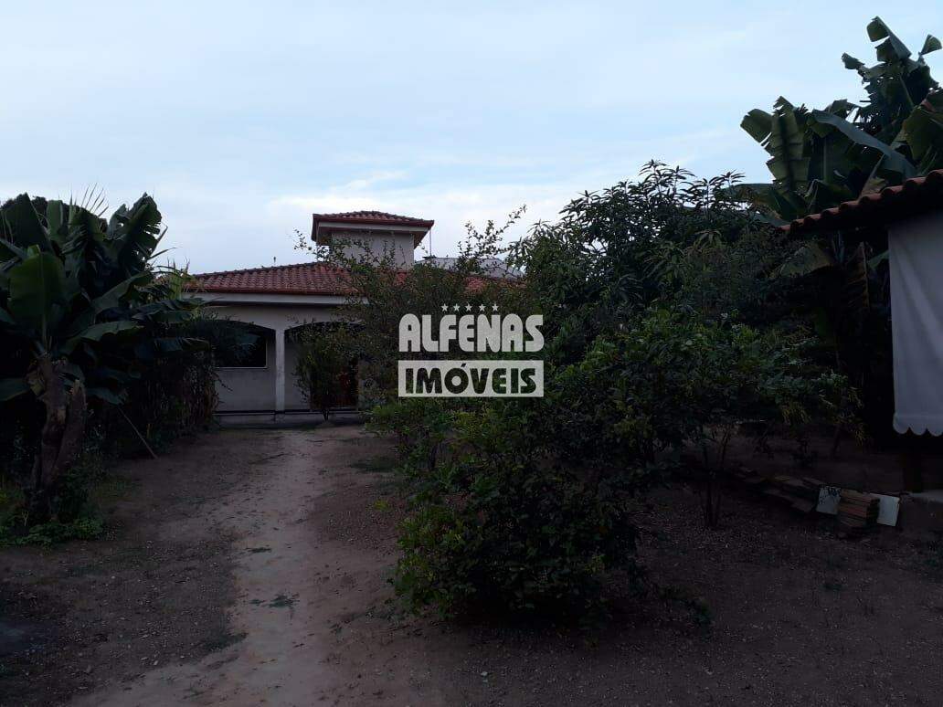 Casa à venda 3 quartos no Bairro COLONIAL: 
