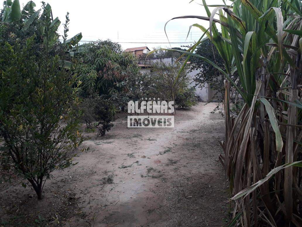 Casa à venda 3 quartos no Bairro COLONIAL: 