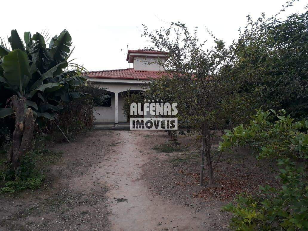 Casa à venda 3 quartos no Bairro COLONIAL: 