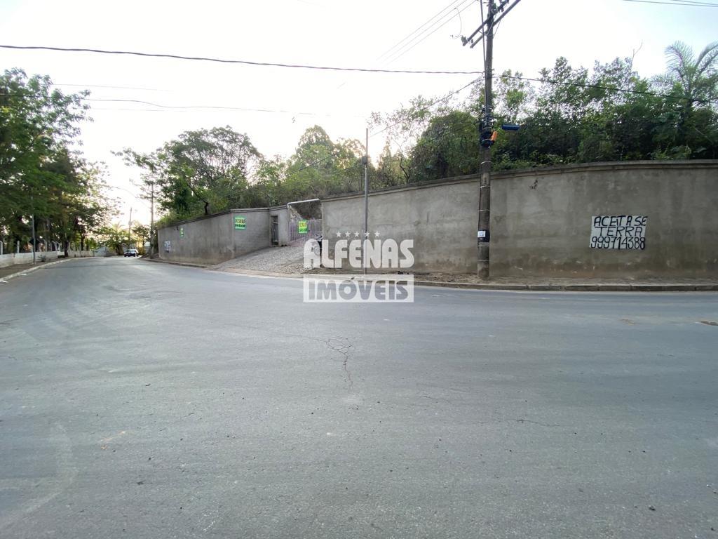 Terreno à venda no Bairro Condomínio Estância San Remo: 