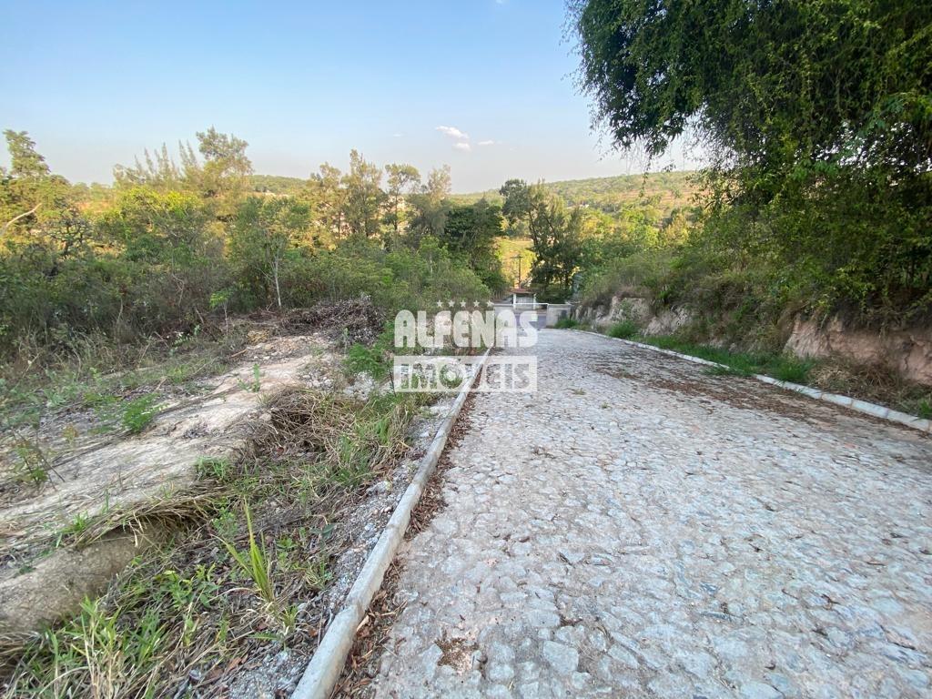 Terreno à venda no Bairro Condomínio Estância San Remo: 