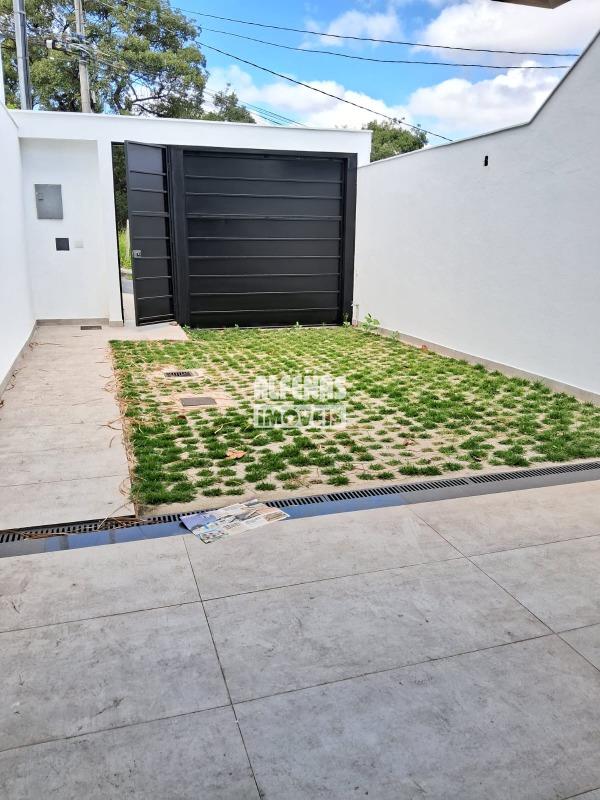 Casa Geminada à venda 3 quartos no Bairro ALVORADA: 