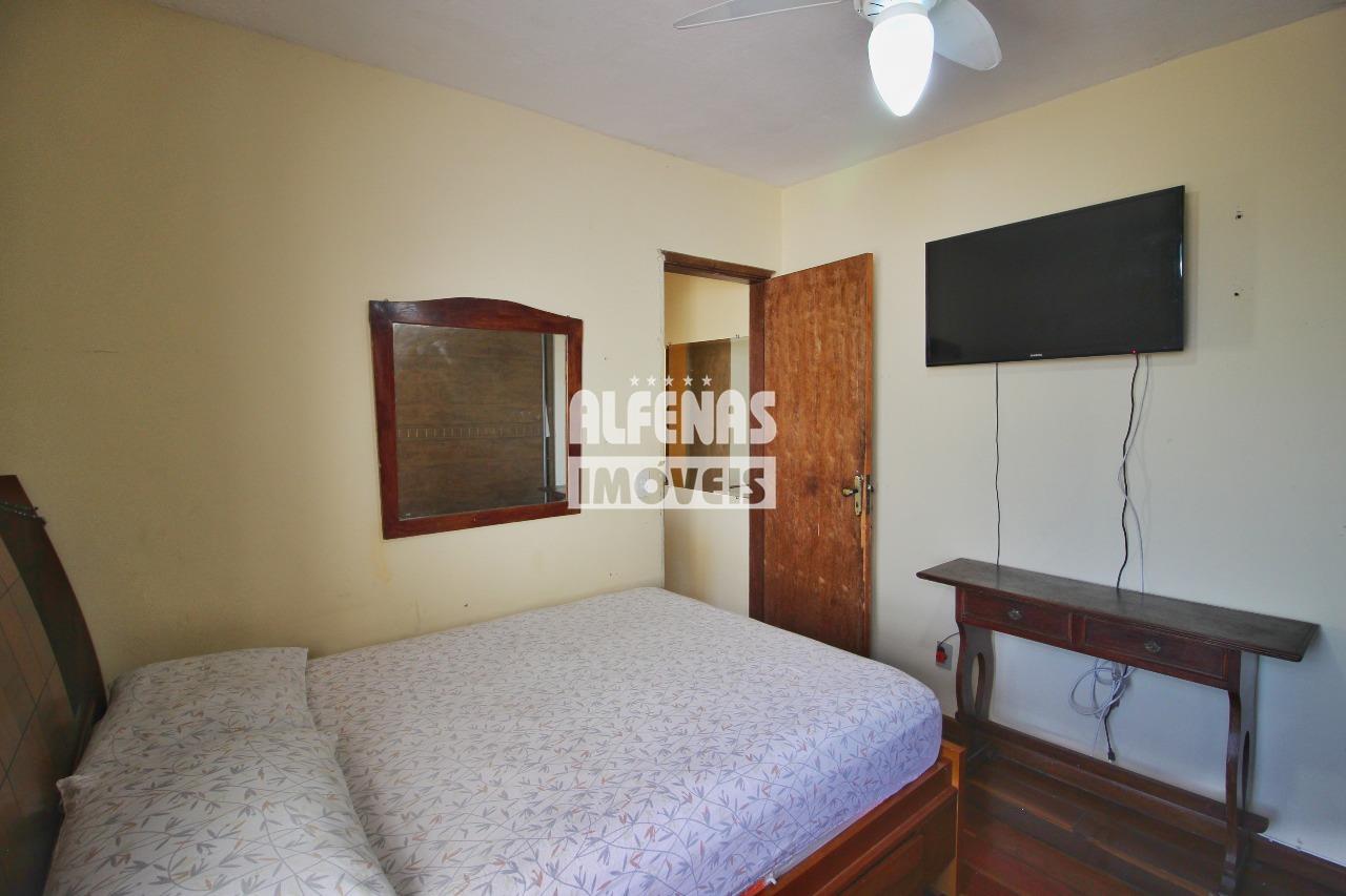 Casa à venda 3 quartos no Bairro ÁGUA BRANCA: 