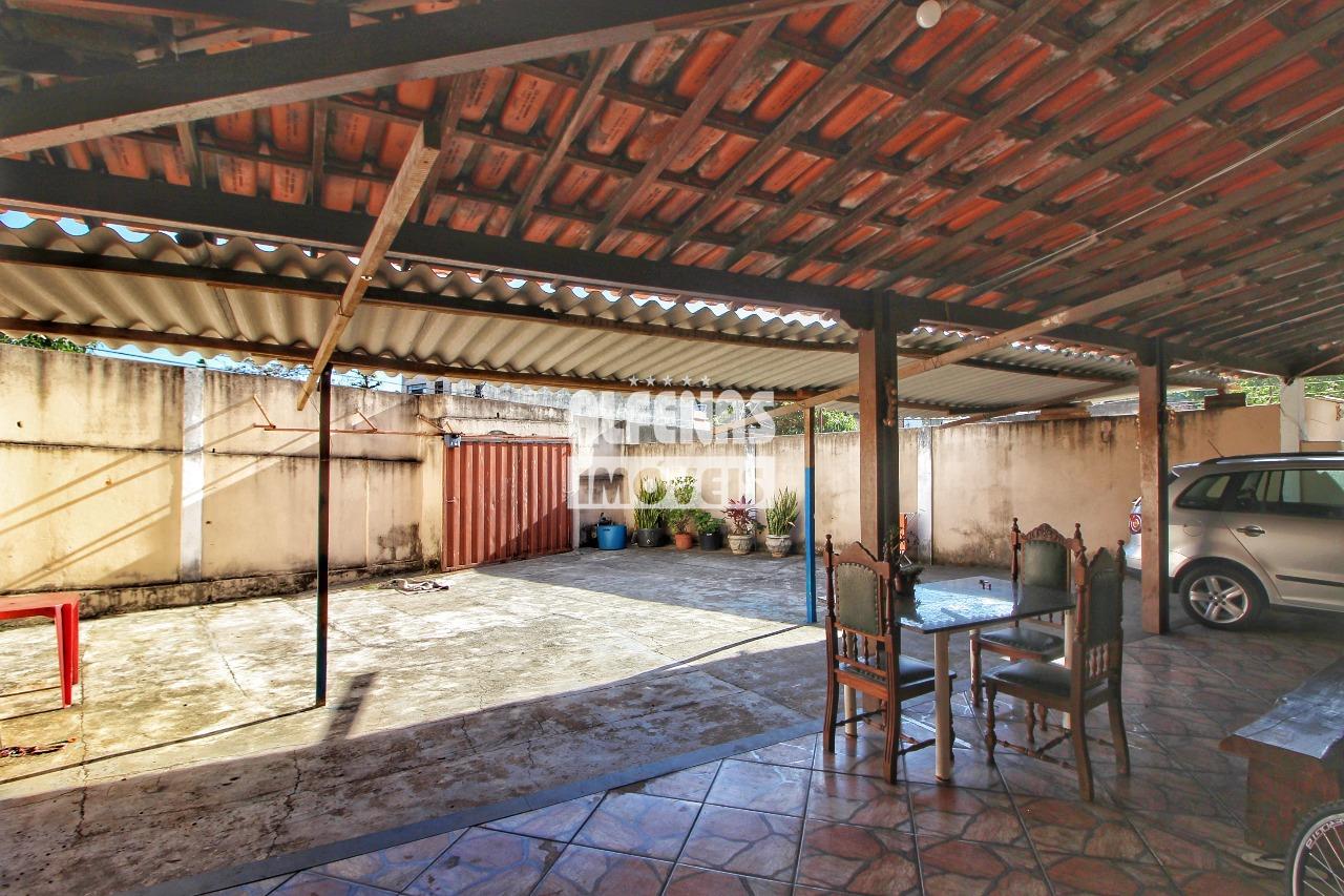 Casa à venda 3 quartos no Bairro ÁGUA BRANCA: 