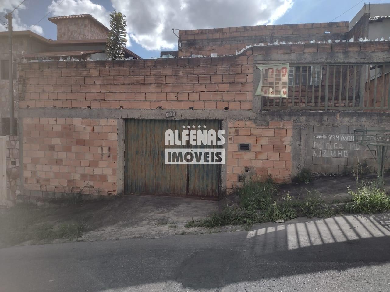 Casa à venda 4 quartos no Bairro EUROPA: 