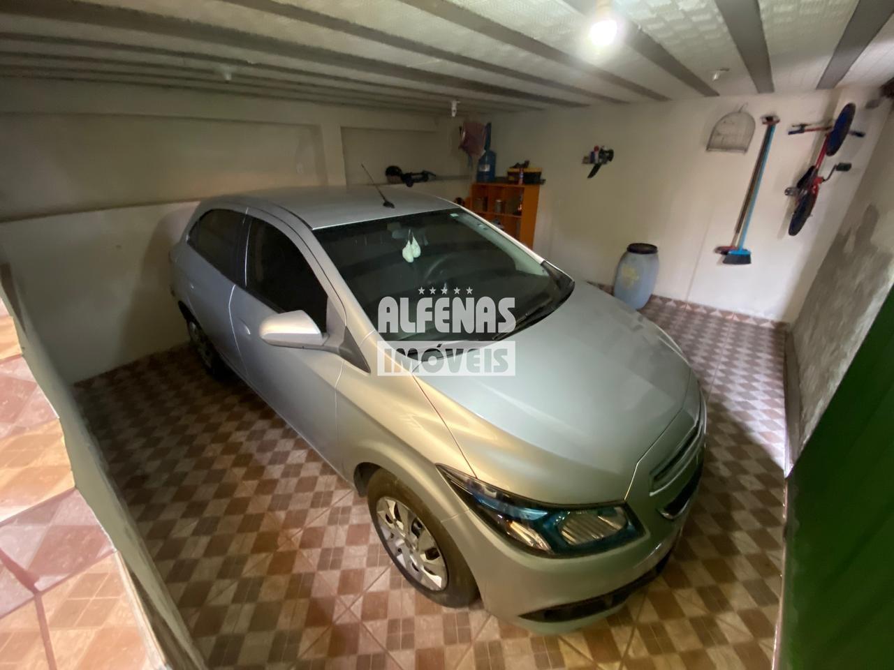 Casa à venda 3 quartos no Bairro ÁGUA BRANCA: 