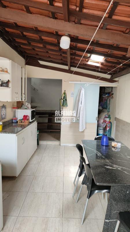 Casa para aluguel 6 quartos no Bairro Nova Cintra: 