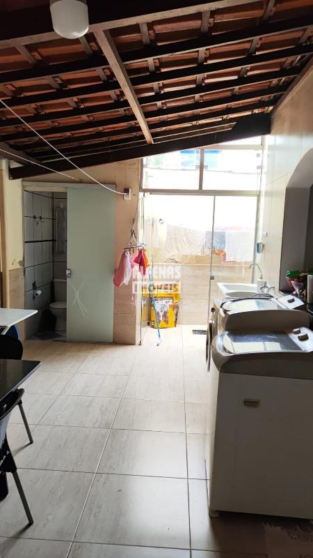 Casa para aluguel 6 quartos no Bairro Nova Cintra: 