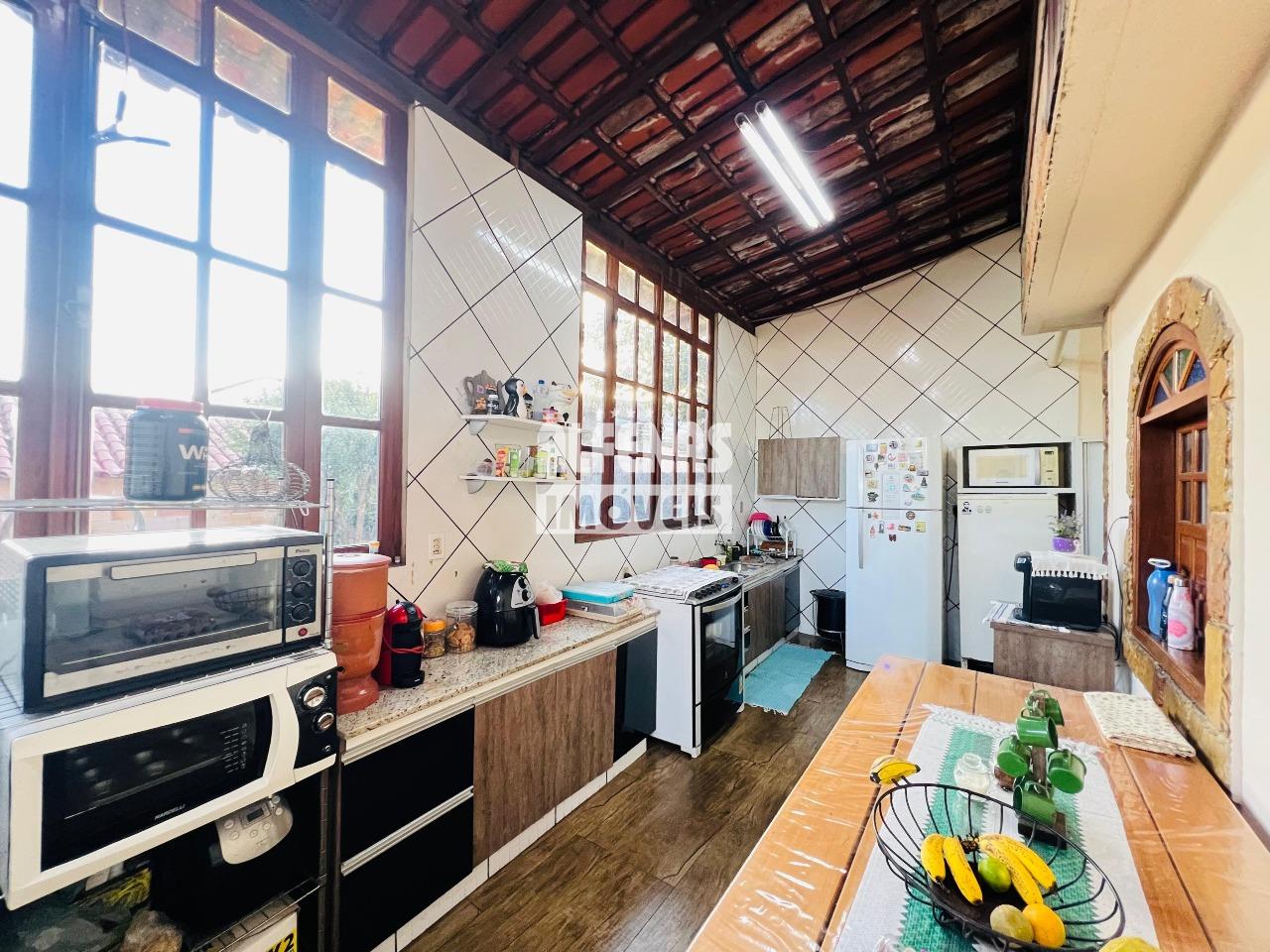 Casa à venda 4 quartos no Bairro CONJ AGUA BRAN CA: 