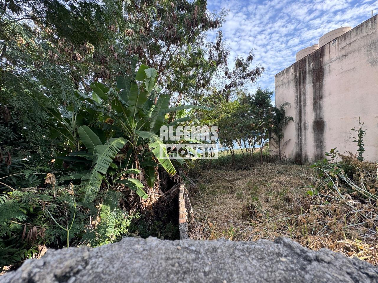 Lote à venda no Bairro AGUA BRANCA: 