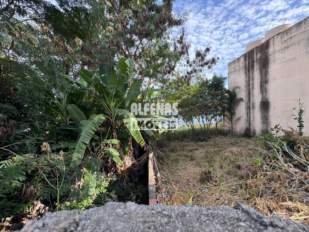 Lote à venda no Bairro AGUA BRANCA: 