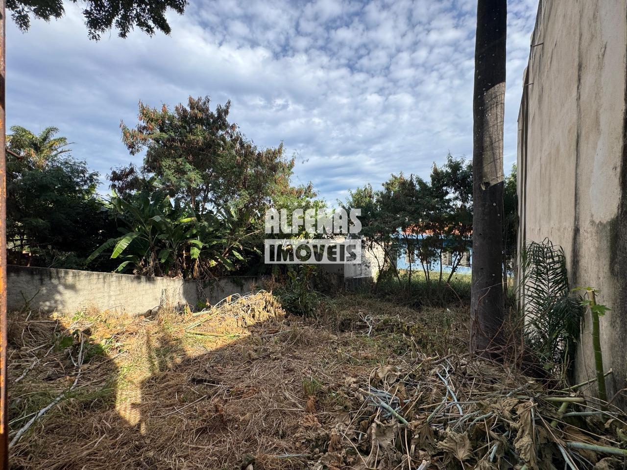 Lote à venda no Bairro AGUA BRANCA: 