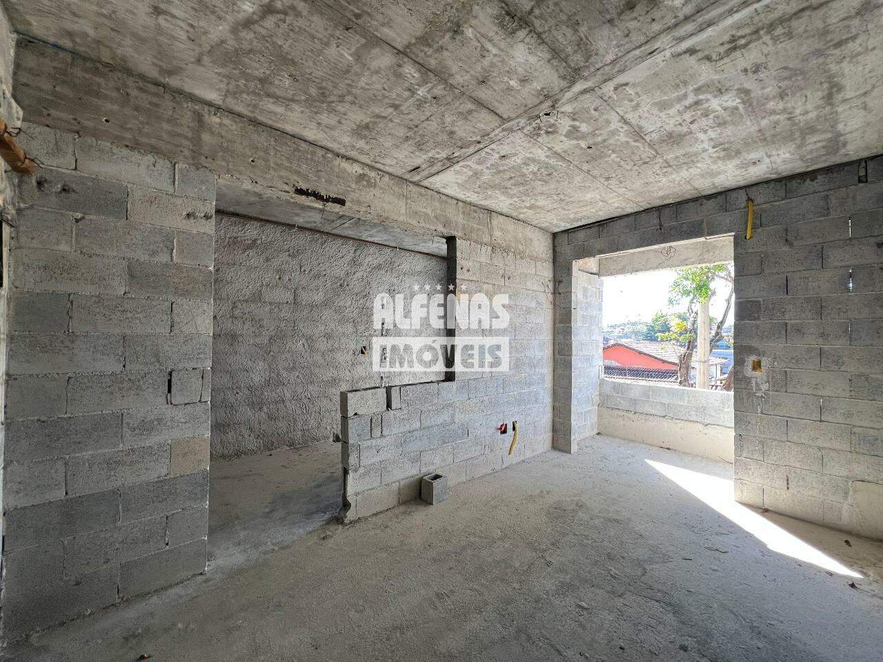 Apartamento à venda 2 quartos no Bairro TRES BARRAS: 