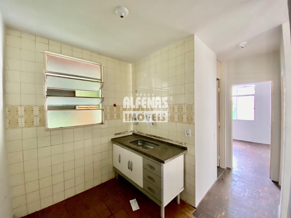 Apartamento à venda 2 quartos no Bairro CAMARGOS: 
