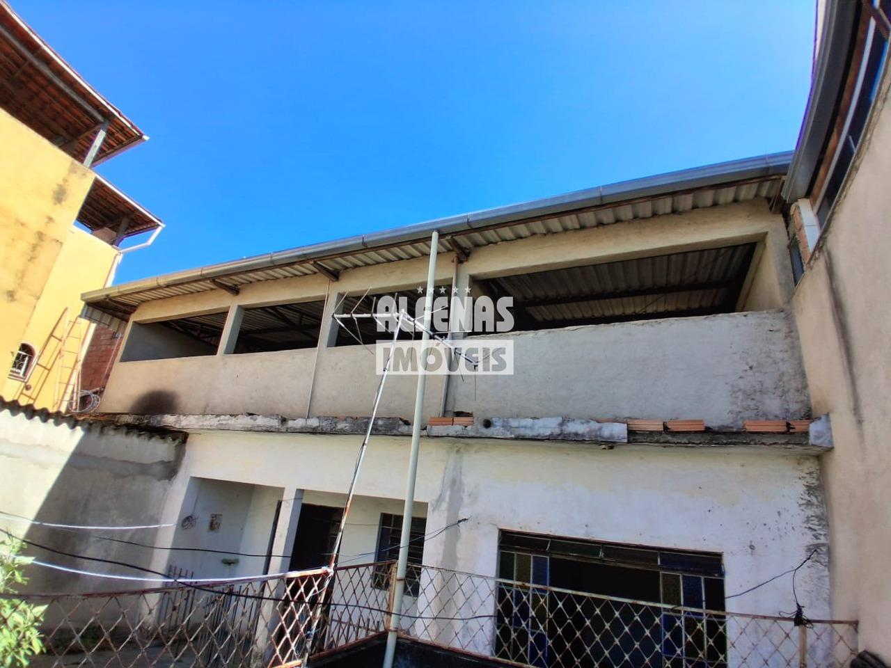 Casa à venda 8 quartos no Bairro ÁGUA BRANCA: 