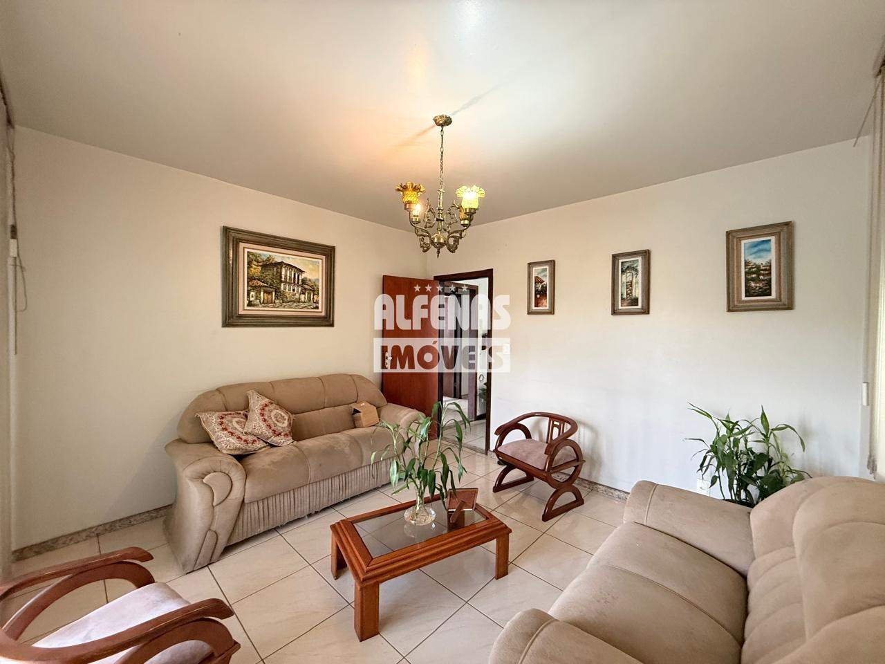 Casa à venda 3 quartos no Bairro ÁGUA BRANCA: 