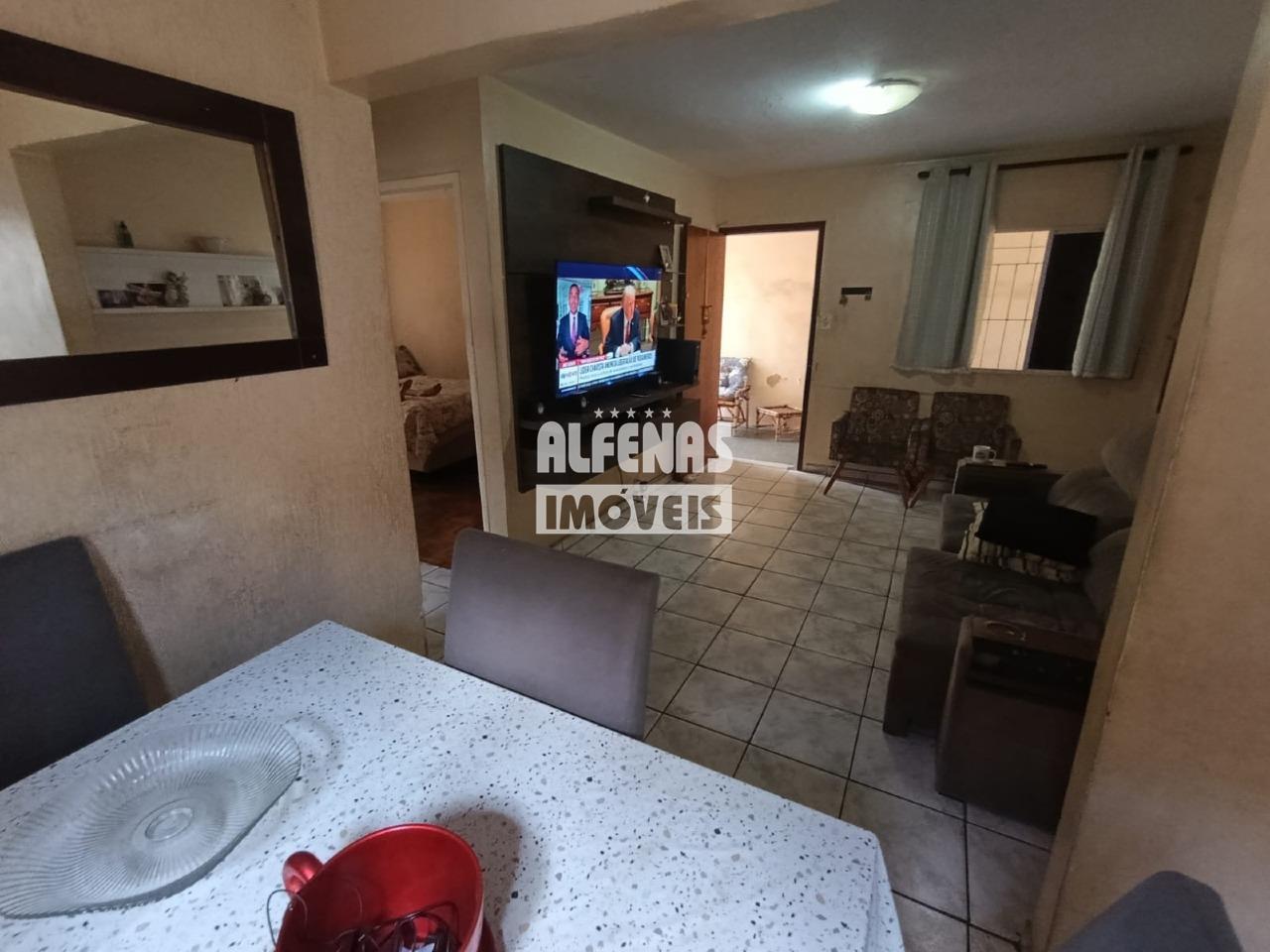 Casa à venda 3 quartos no Bairro Conjunto Água Branca: 