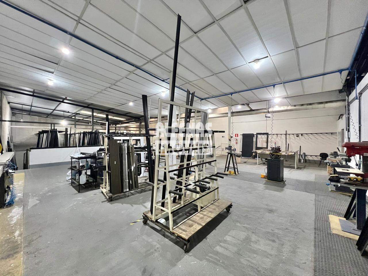 Galpão à venda no Bairro DARCY VARGAS: 