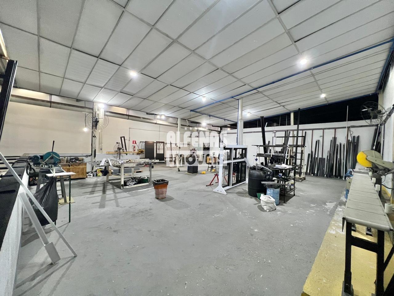 Galpão à venda no Bairro DARCY VARGAS: 