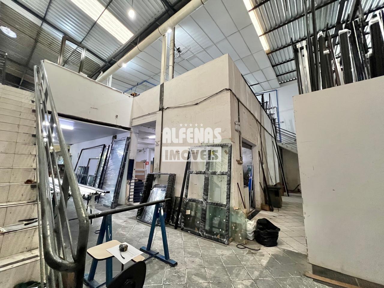 Galpão à venda no Bairro DARCY VARGAS: 