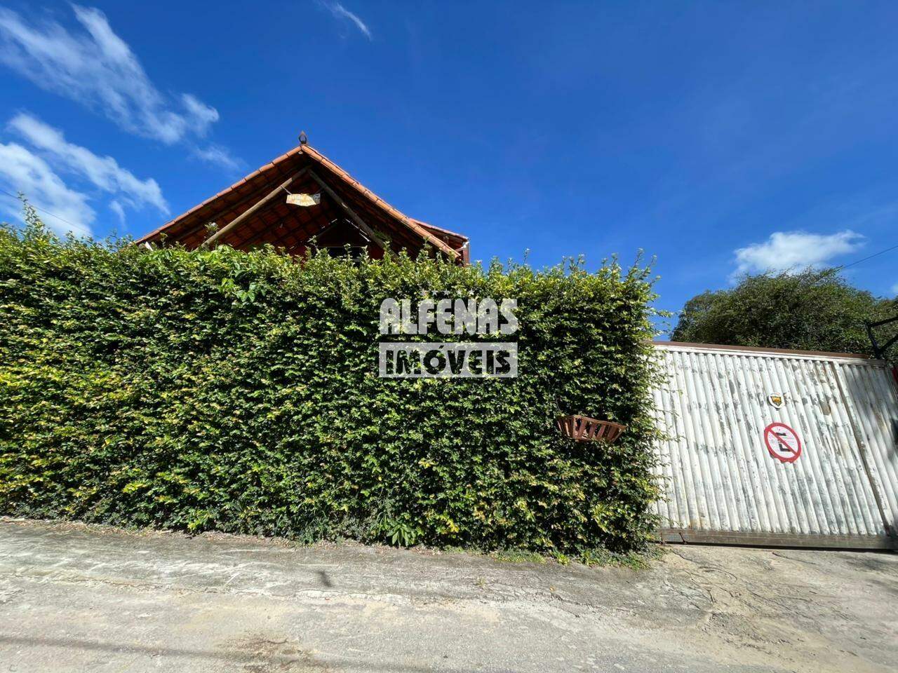 Casa para aluguel 2 quartos no Bairro SOLAR DO MADEIRA: 