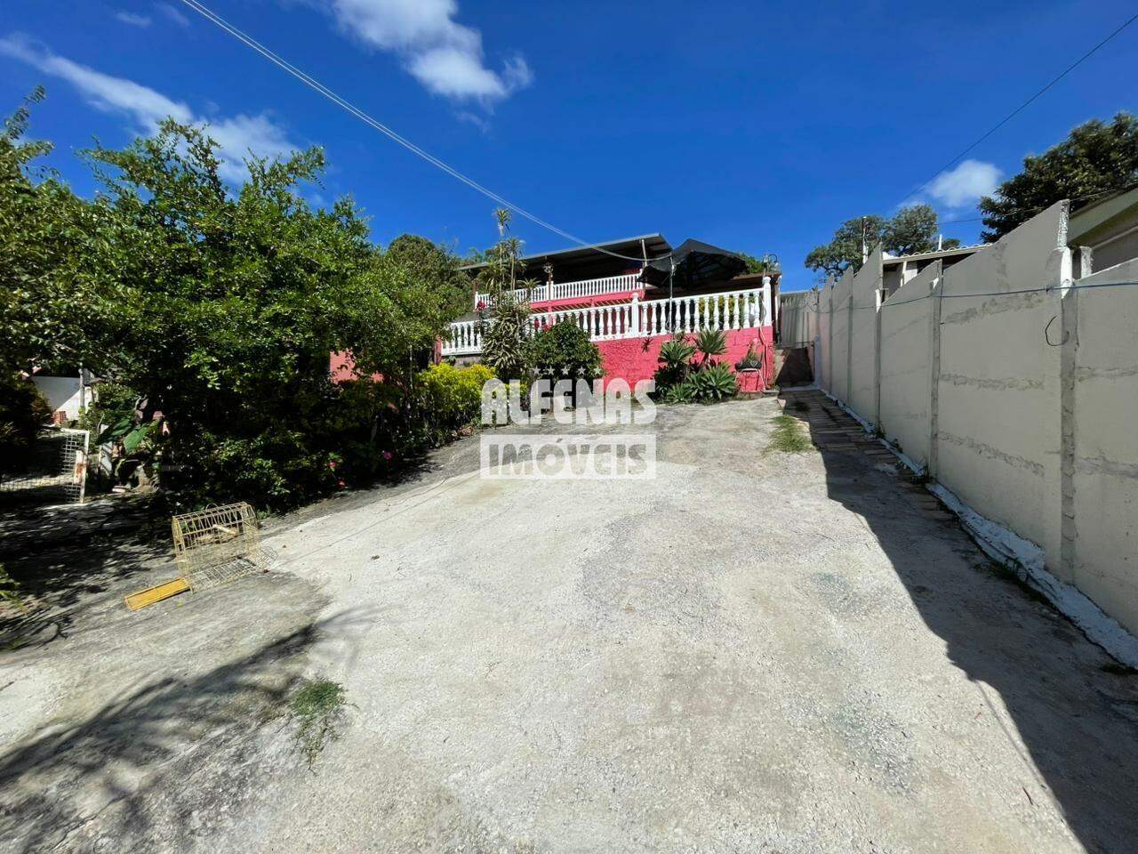 Casa para aluguel 2 quartos no Bairro SOLAR DO MADEIRA: 