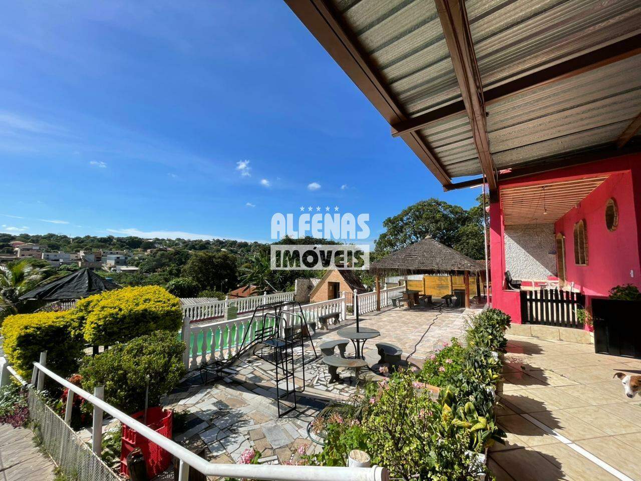 Casa para aluguel 2 quartos no Bairro SOLAR DO MADEIRA: 