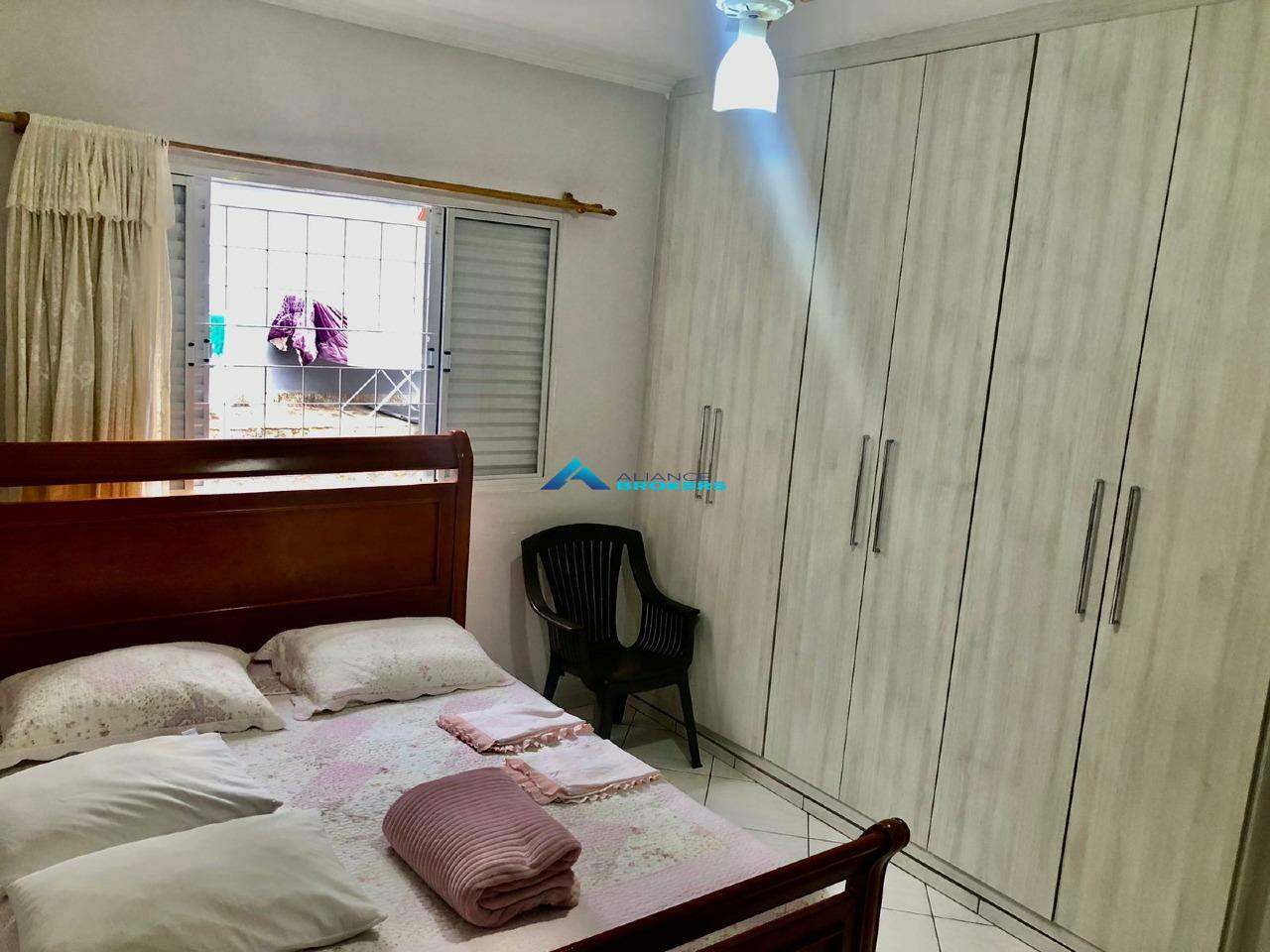 Casa à venda com 2 quartos, 199m² - Foto 17