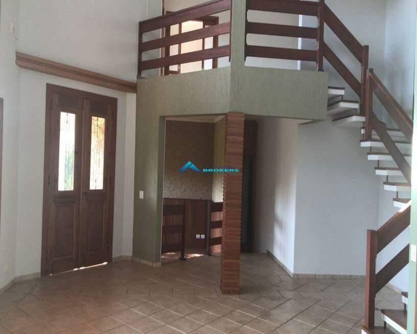 Casa para alugar com 3 quartos, 505m² - Foto 10