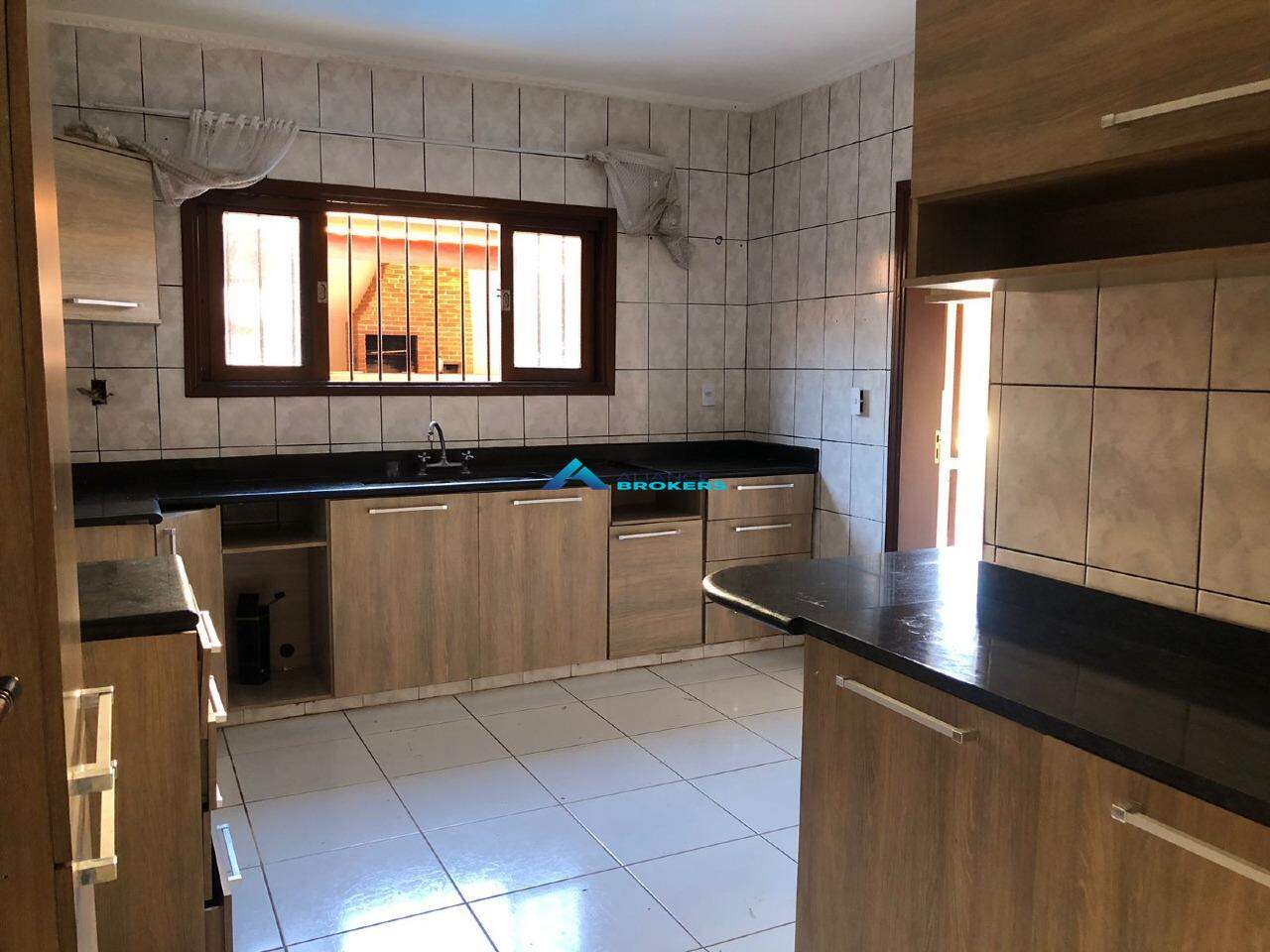 Casa à venda com 3 quartos, 180m² - Foto 25