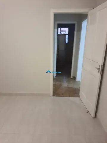 Casa à venda com 2 quartos, 193m² - Foto 4