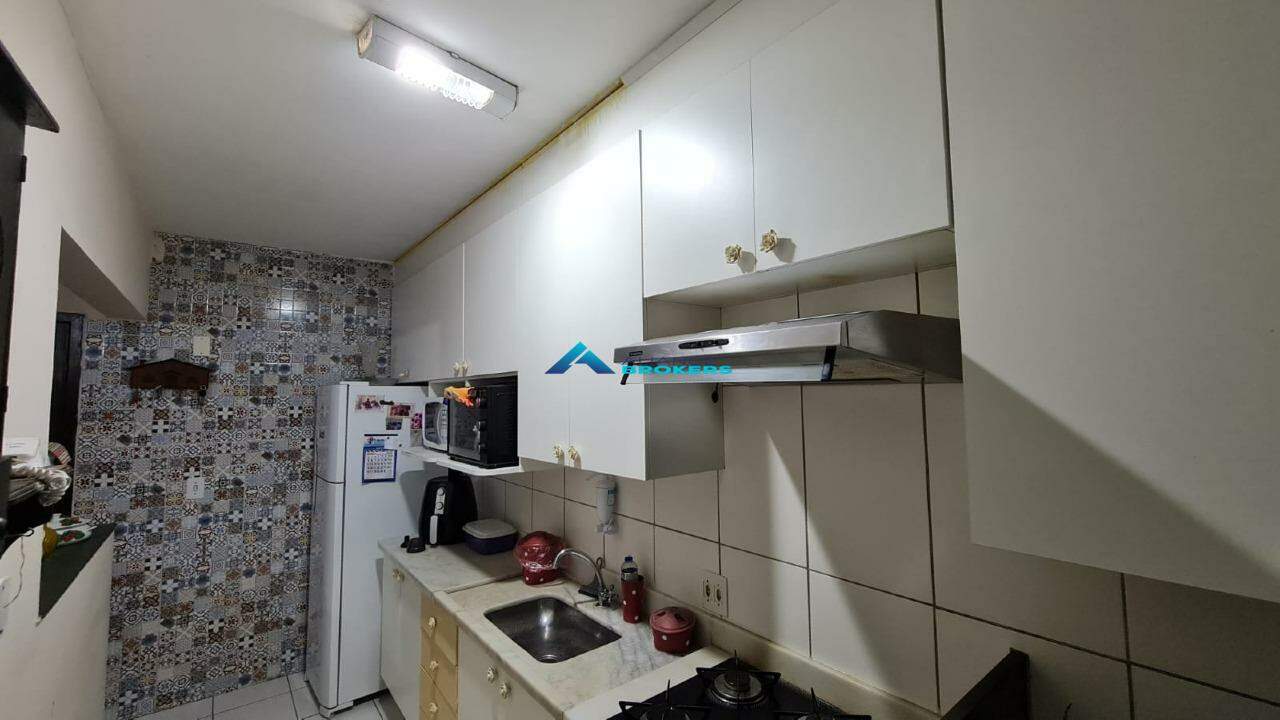 Apartamento à venda com 2 quartos, 68m² - Foto 6