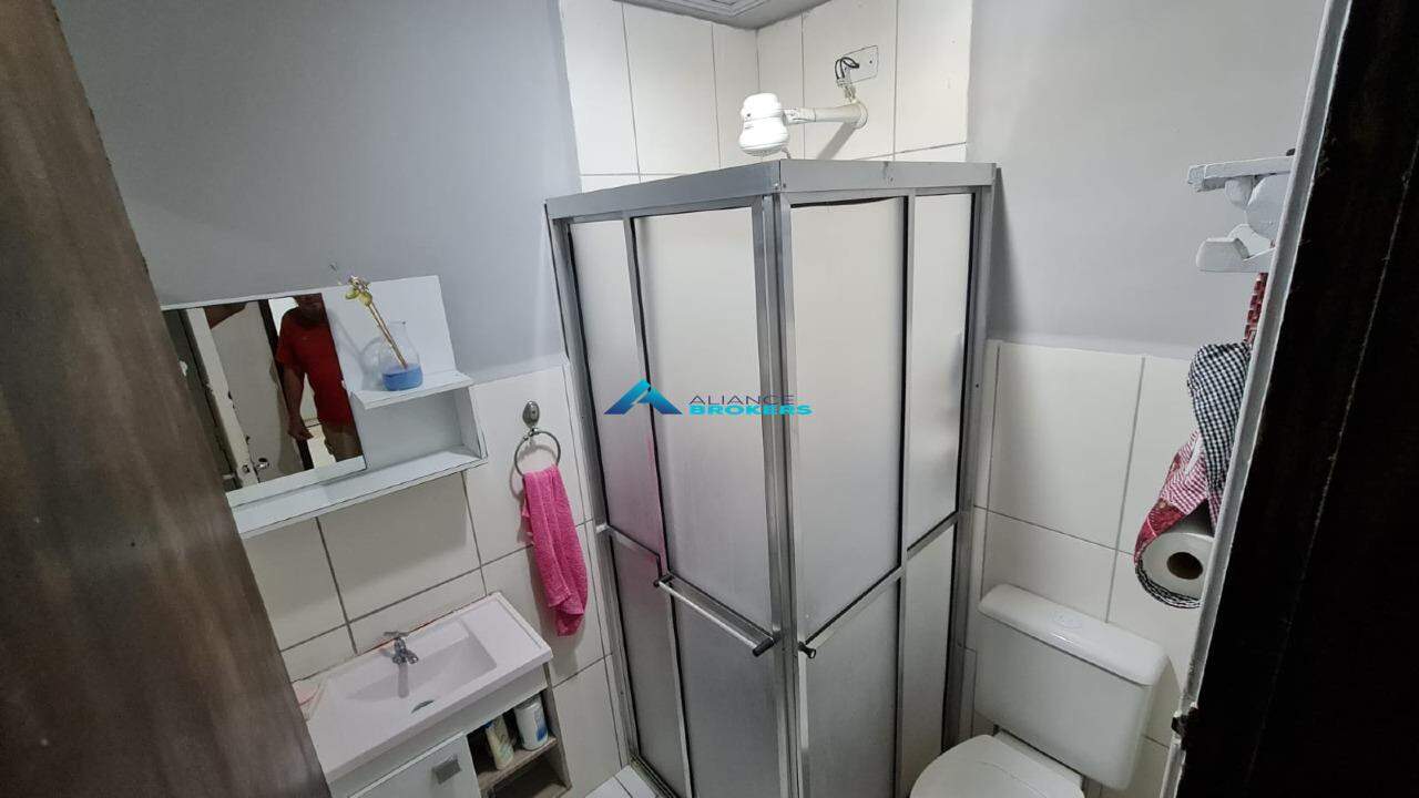 Apartamento à venda com 2 quartos, 68m² - Foto 3