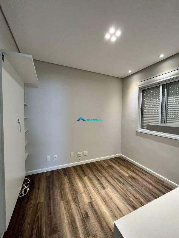 Apartamento para alugar com 3 quartos, 83m² - Foto 20