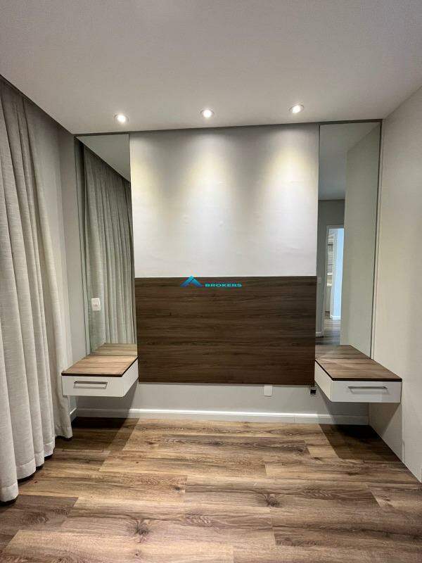 Apartamento para alugar com 3 quartos, 83m² - Foto 18