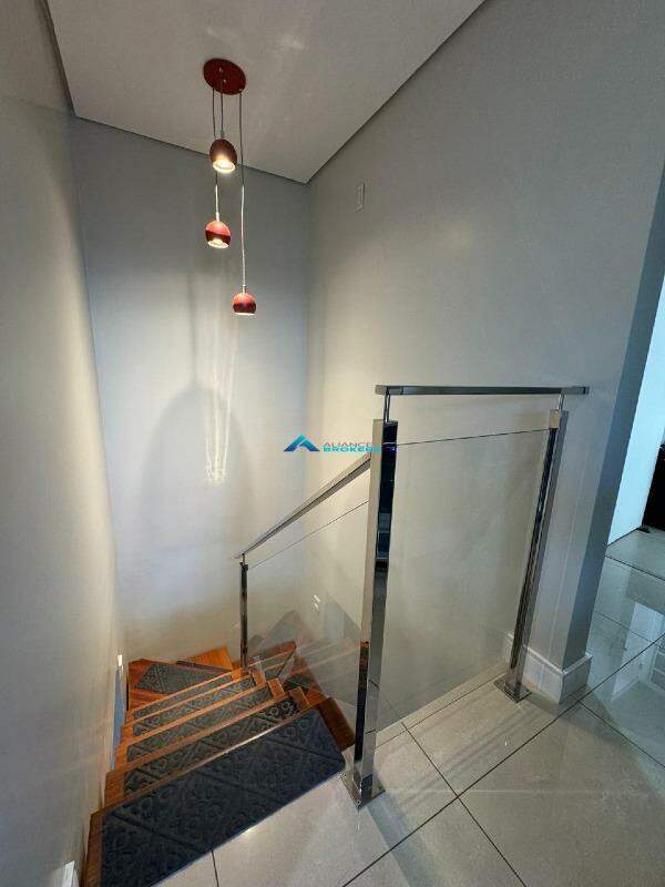 Apartamento à venda com 3 quartos, 174m² - Foto 9