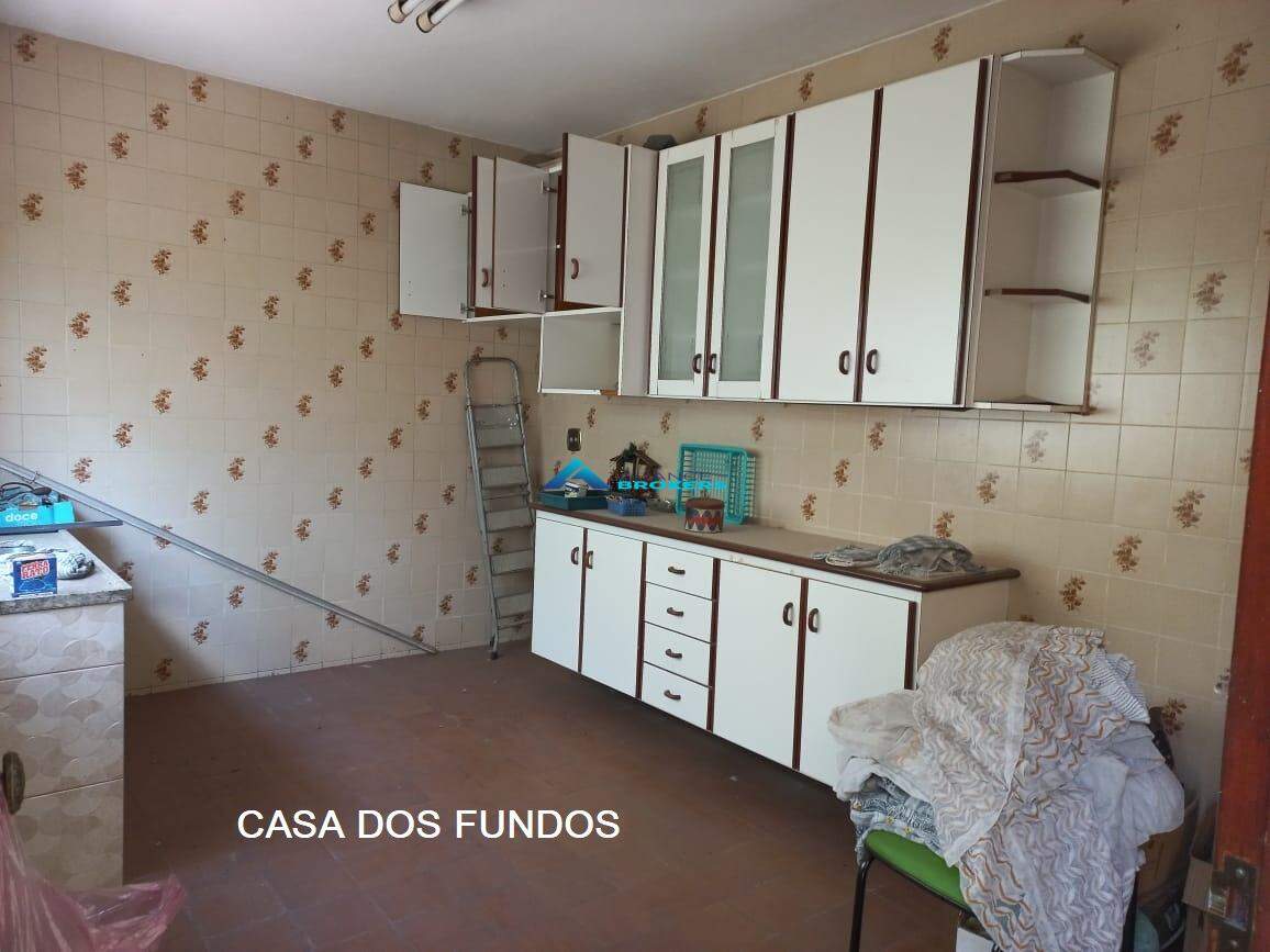 Casa à venda com 4 quartos, 190m² - Foto 18