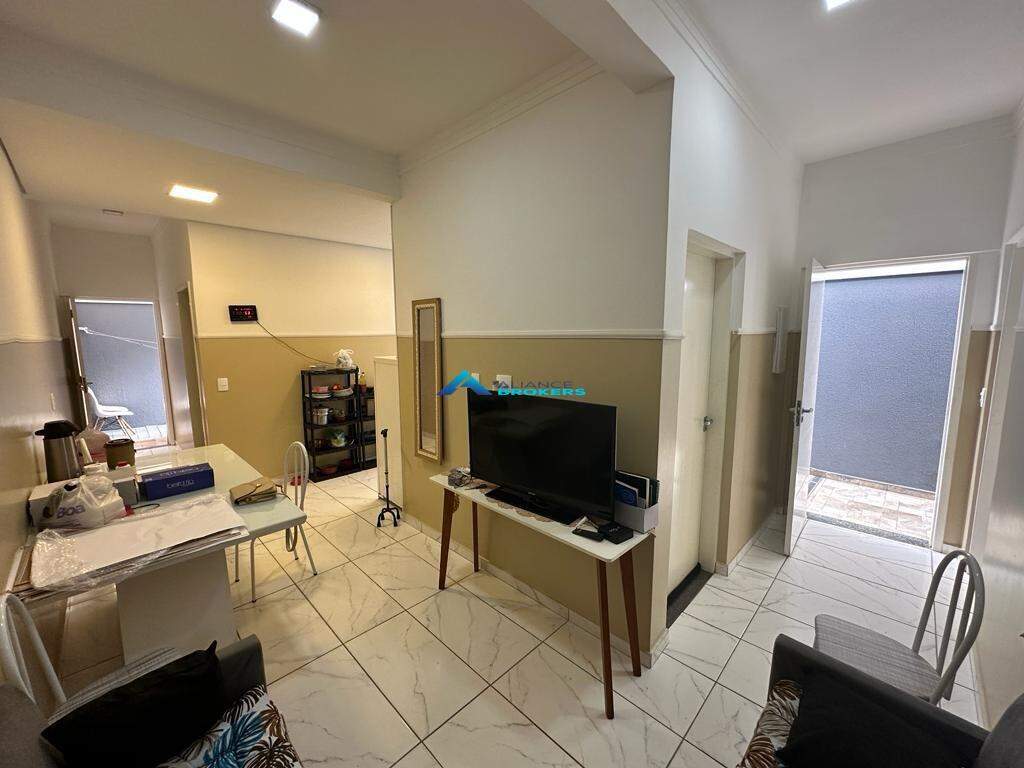 Casa à venda com 4 quartos, 135m² - Foto 16