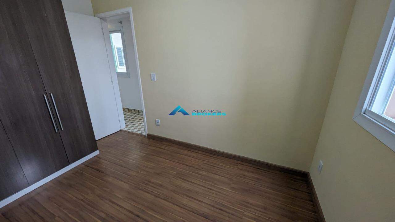 Apartamento à venda com 2 quartos, 60m² - Foto 16