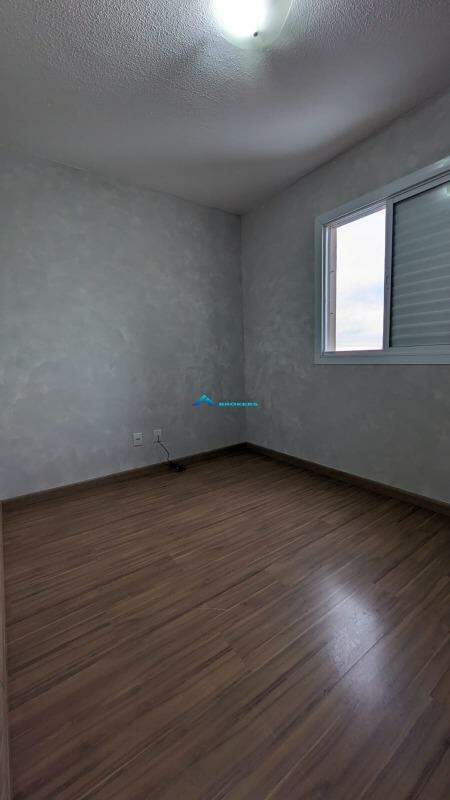 Apartamento à venda com 2 quartos, 60m² - Foto 13