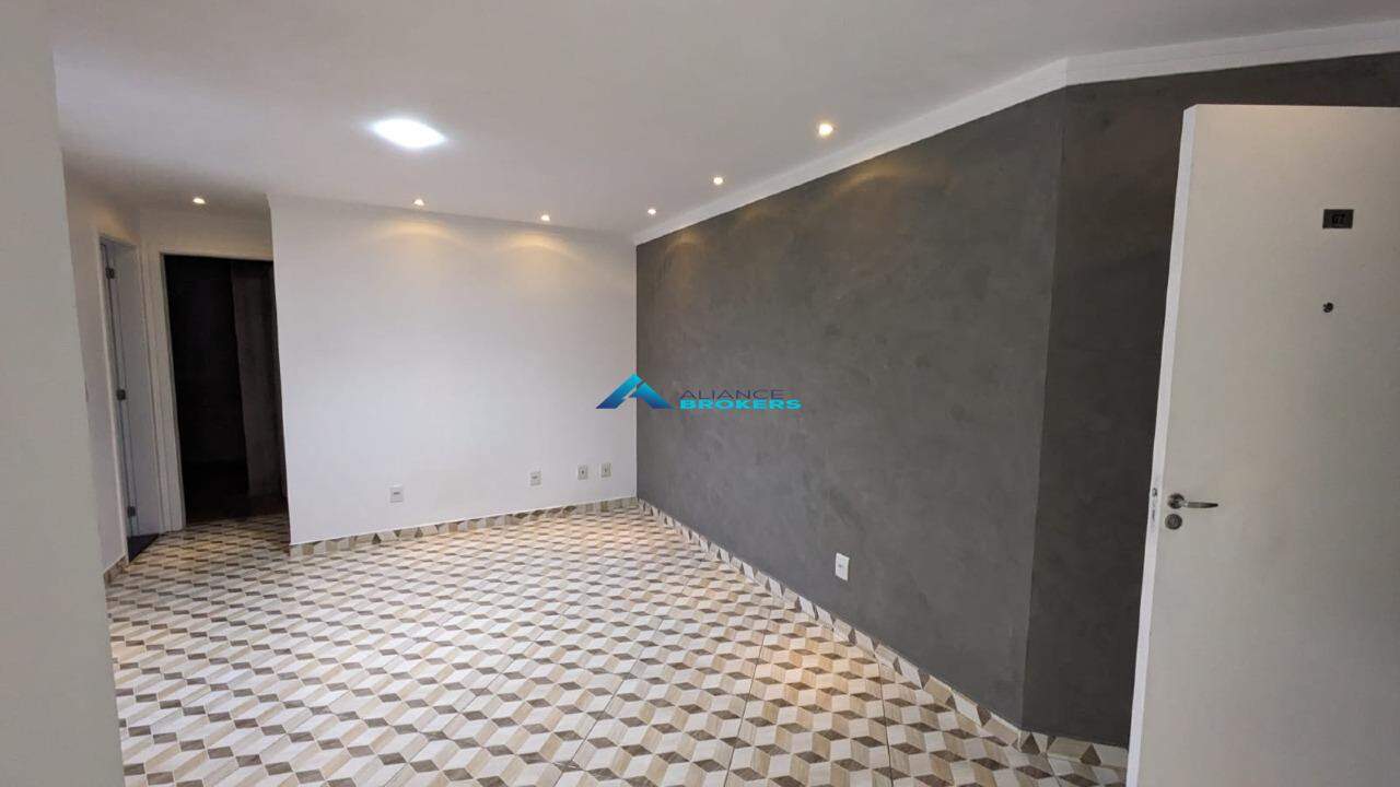 Apartamento à venda com 2 quartos, 60m² - Foto 2