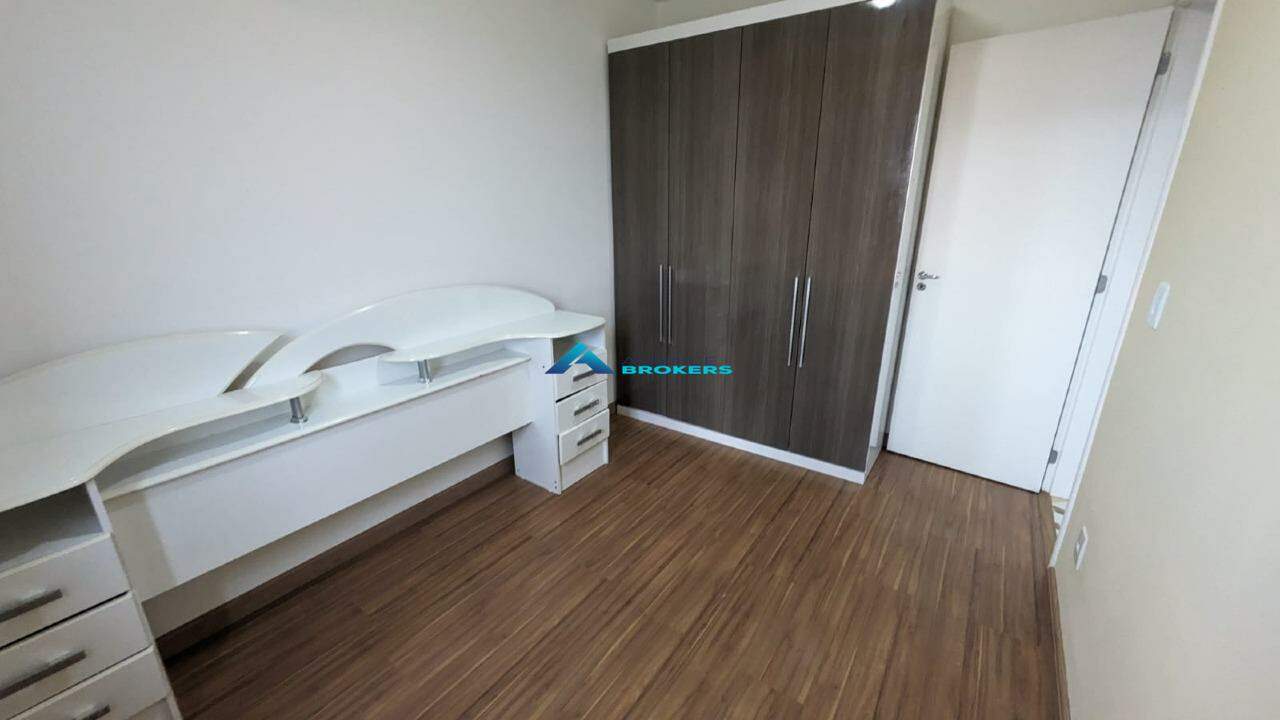 Apartamento à venda com 2 quartos, 60m² - Foto 15