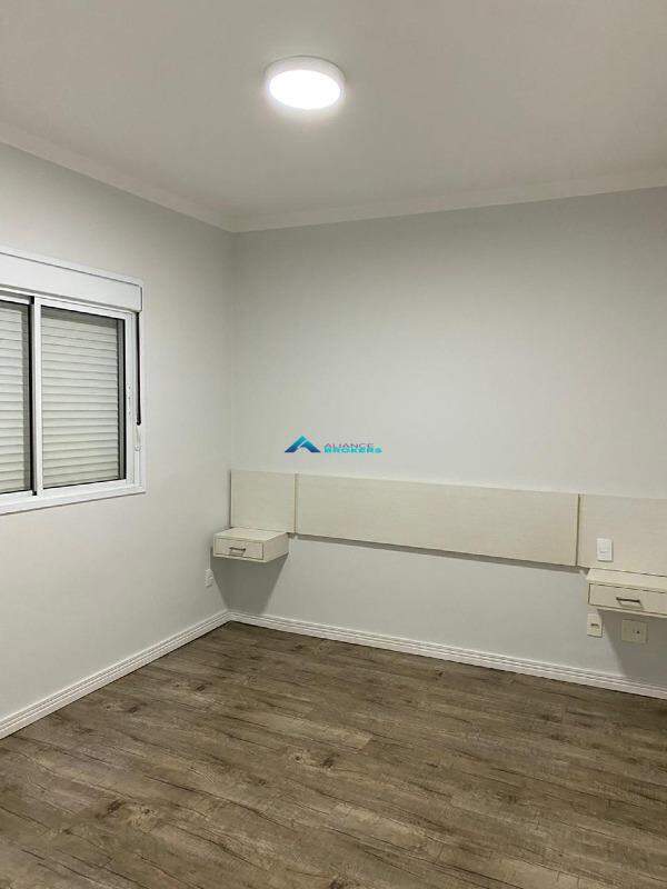 Apartamento à venda com 3 quartos, 111m² - Foto 19