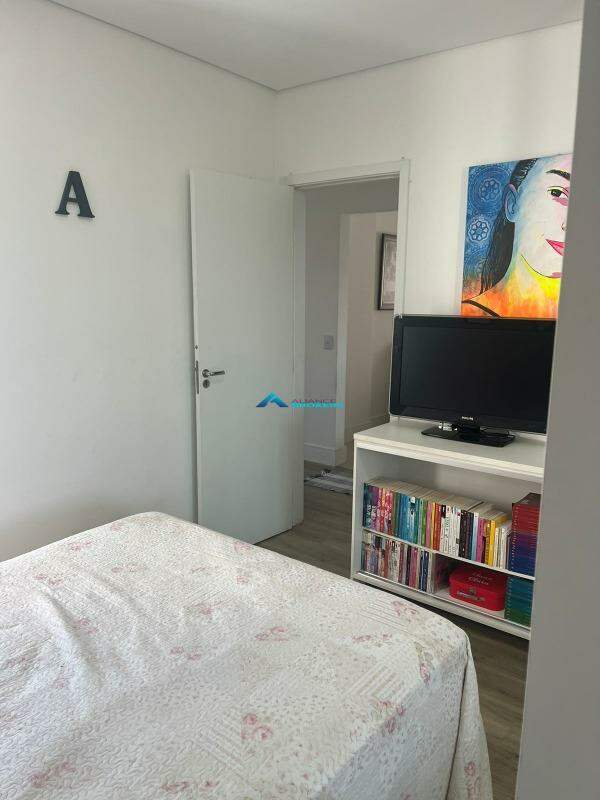 Apartamento à venda com 3 quartos, 130m² - Foto 29