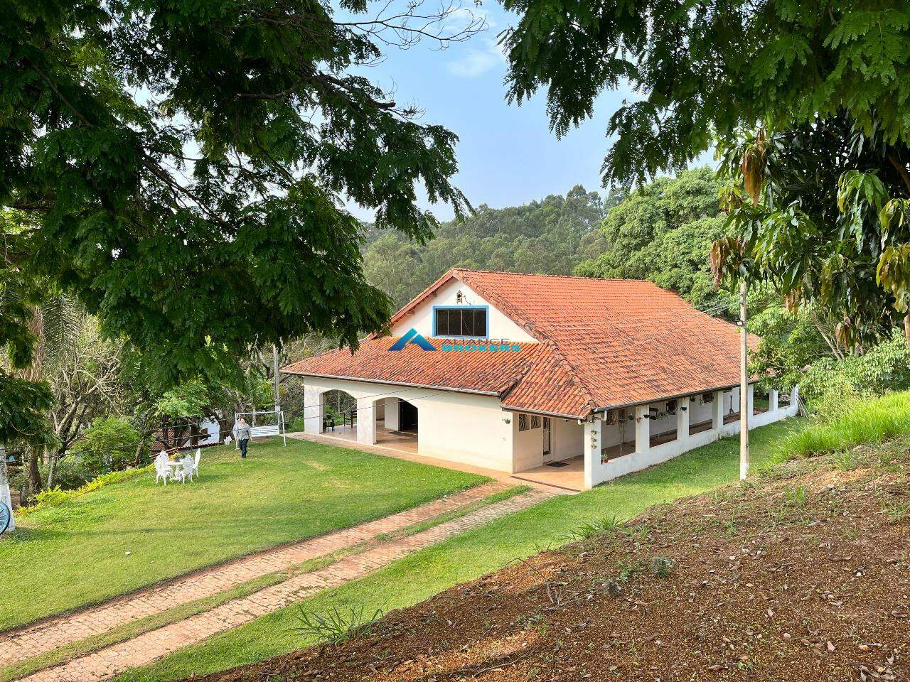 Fazenda à venda com 4 quartos, 600m² - Foto 5