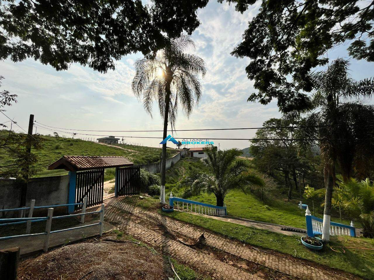 Fazenda à venda com 4 quartos, 600m² - Foto 26