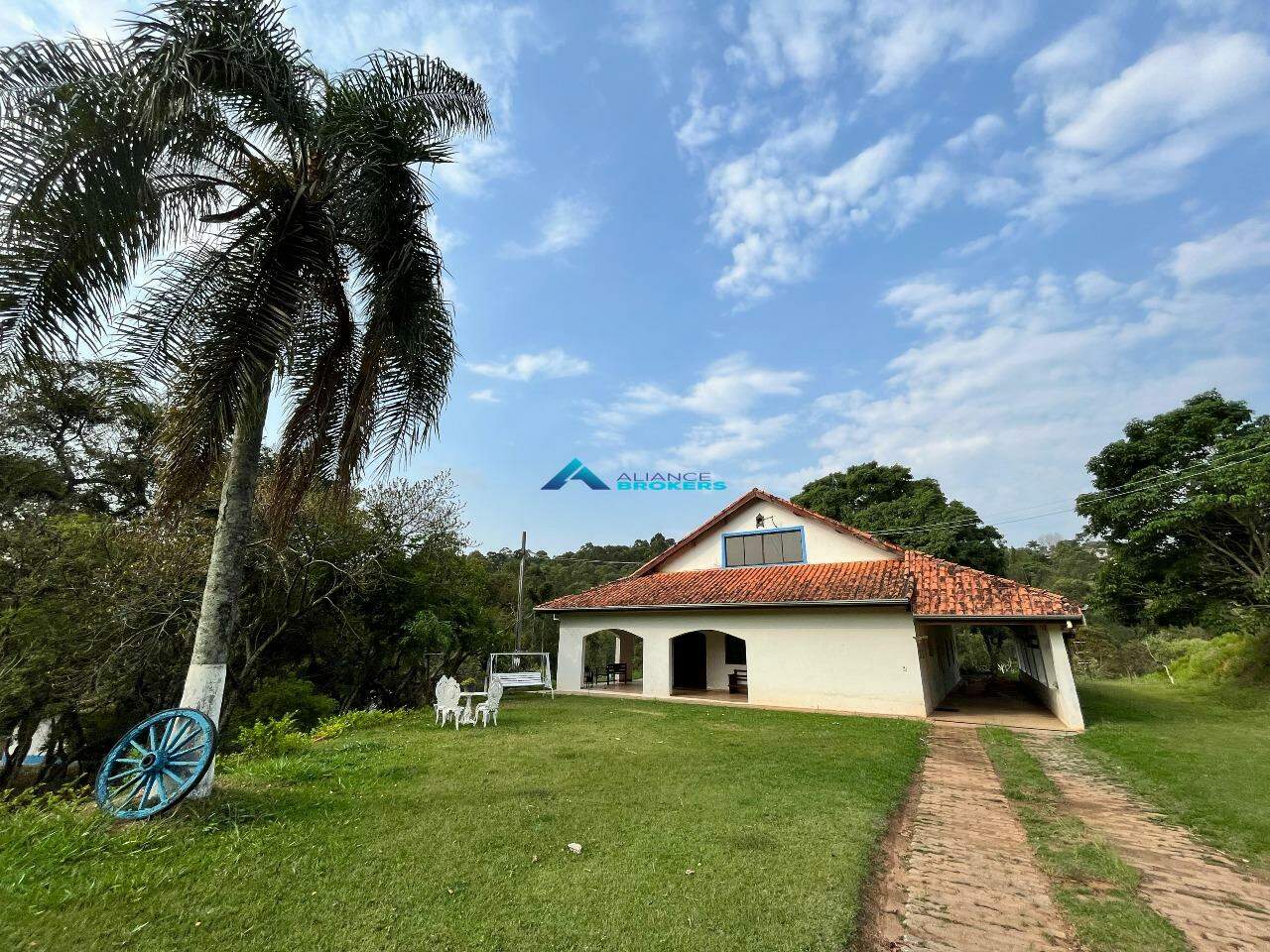 Fazenda à venda com 4 quartos, 600m² - Foto 4